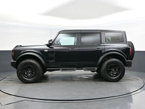 Used 2023 Ford Bronco Wildtrak image 4