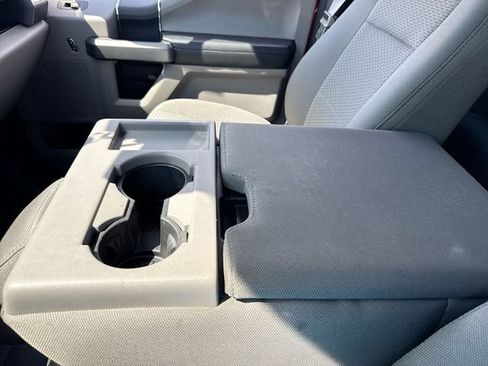 Used 2016 Ford F150 XLT AWD/4WD image 19