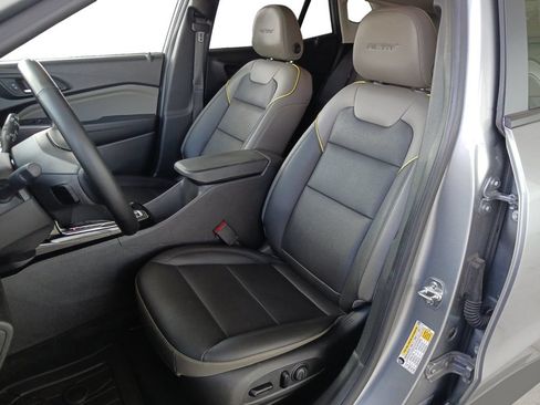 Used 2025 Chevrolet Trax ACTIV w/ Driver Confidence Package FWD image 25