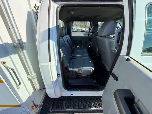 Used 2015 Ford F550 4x4 Crew Cab Super Duty image 36