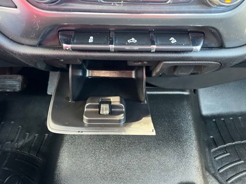 Used 2017 Chevrolet Silverado 1500 LT w/ All Star Edition image 30