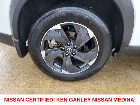 Certified 2026 Nissan Rogue SV AWD/4WD image 21