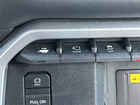 Used 2023 Toyota Sequoia Platinum image 38