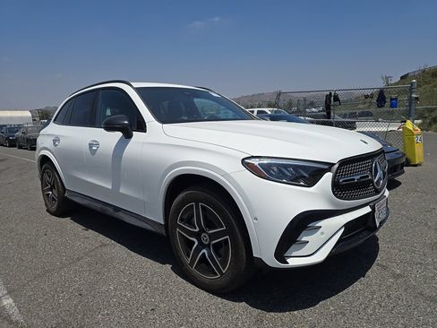 Used 2024 Mercedes-Benz GLC 300 w/ AMG Line image 4