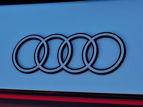 Used 2025 Audi Q5 Premium Plus w/ Premium Plus image 31