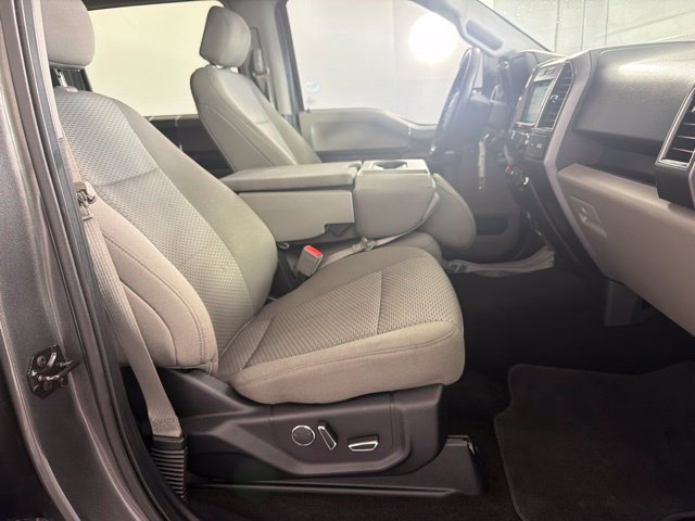 Used 2018 Ford F150 XLT w/ Equipment Group 302A Luxury AWD/4WD image 42