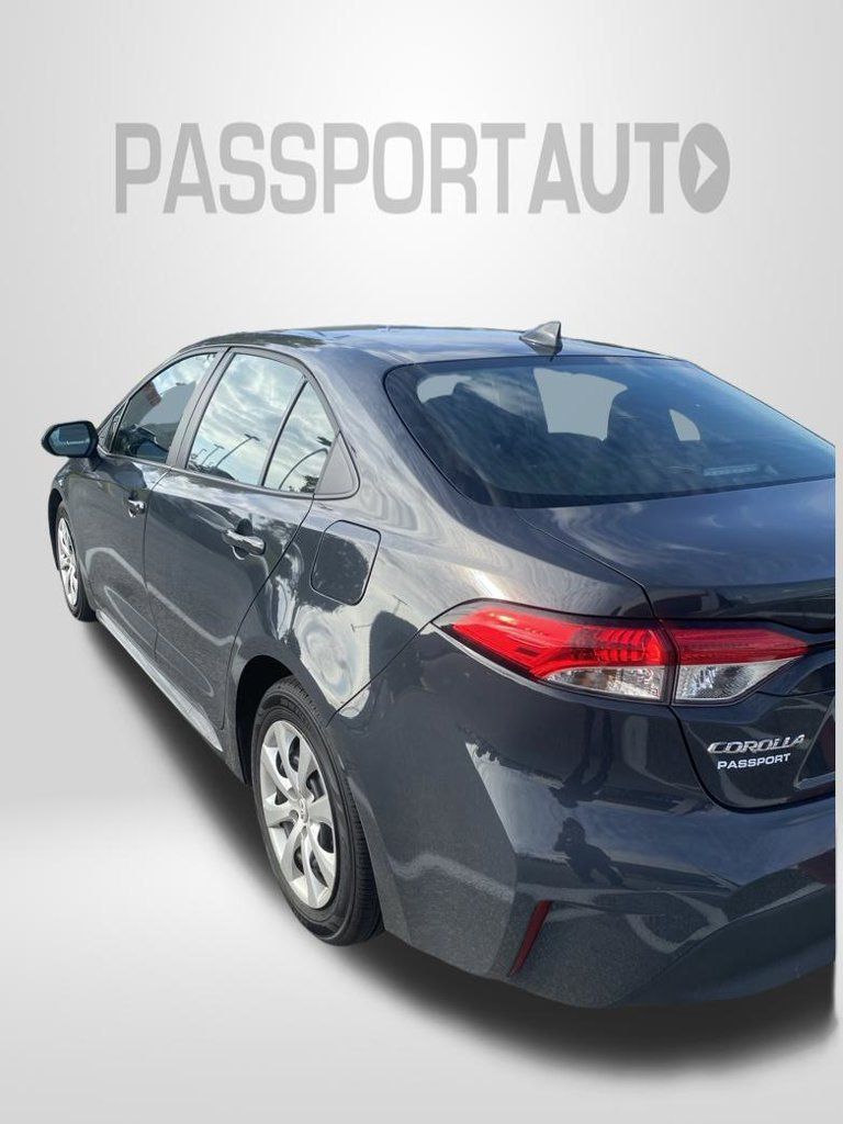 Used 2026 Toyota Corolla LE FWD image 4