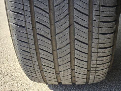 Used 2023 Lexus ES 350 Premium image 13