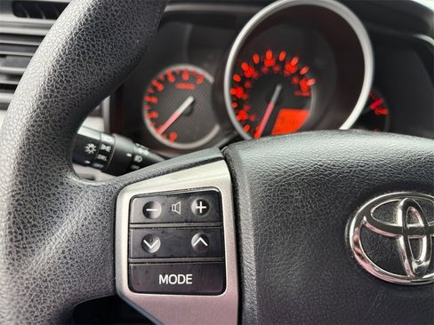 Used 2012 Toyota 4Runner SR5 image 21