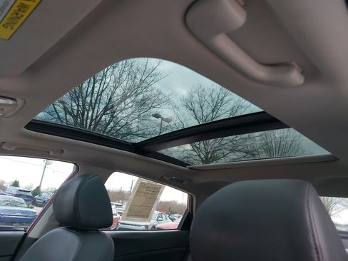 Used 2019 Kia Optima S w/ S Panoramic Sunroof Package image 30