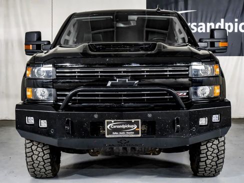 Used 2019 Chevrolet Silverado 2500 LTZ w/ Duramax Plus Package image 3