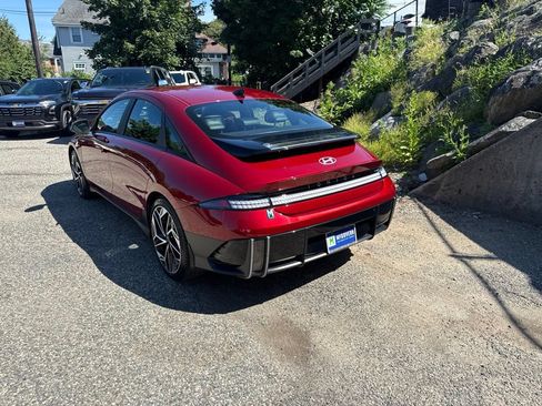 Used 2023 Hyundai Ioniq 6 SEL AWD/4WD image 3