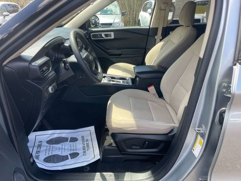 Used 2021 Ford Explorer 2WD image 12