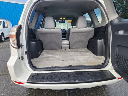 Used 2014 Toyota RAV4 EV image 22