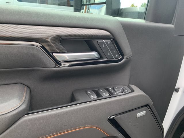 New 2026 GMC Sierra 2500 AT4 w/ AT4 Preferred Package AWD/4WD image 18