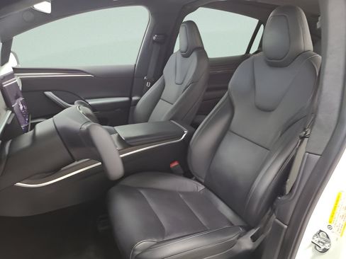 Used 2023 Tesla Model X AWD/4WD image 18