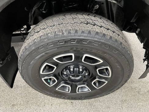 Used 2024 Ford F350 Platinum image 21