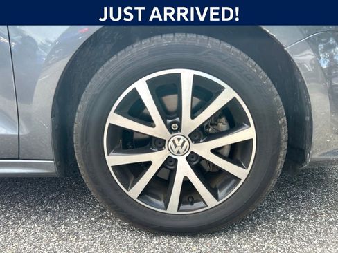 Used 2018 Volkswagen Jetta SE FWD image 6