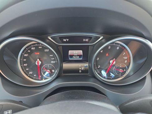 Used 2018 Mercedes-Benz GLA 250 4MATIC image 11