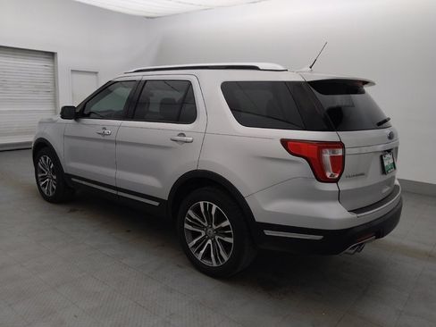 Used 2018 Ford Explorer Platinum AWD/4WD image 3