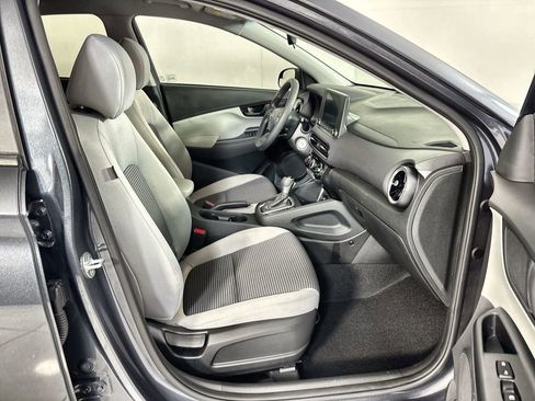 Used 2022 Hyundai Kona SE FWD image 24