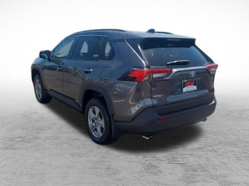 Certified 2025 Toyota RAV4 XLE AWD/4WD image 5
