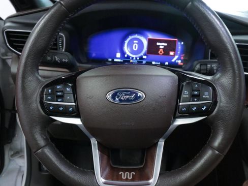 Used 2022 Ford Explorer King Ranch w/ Technology Package AWD/4WD image 22