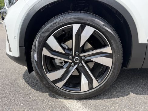 Used 2026 Volvo XC40 B5 Ultra w/ Protection Package Premier AWD/4WD image 13
