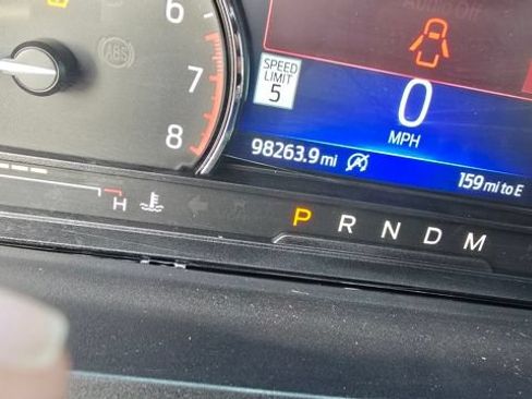Used 2021 Ford Explorer Limited w/ Equipment Group 301A RWD image 5
