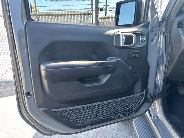 Used 2019 Jeep Wrangler Unlimited Sport S AWD/4WD image 14