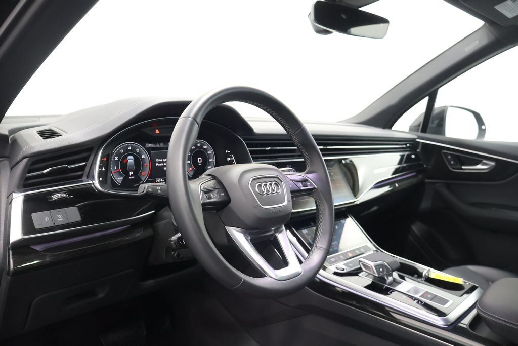Used 2025 Audi Q7 3.0T Premium w/ Convenience Package AWD/4WD image 15