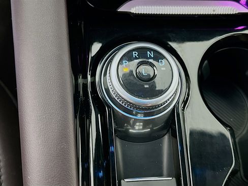 Used 2025 Ford Explorer Platinum w/ LUX Leather Package image 25