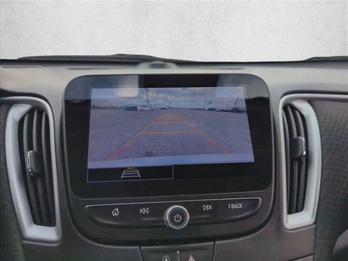 Used 2024 Chevrolet Malibu LT image 14