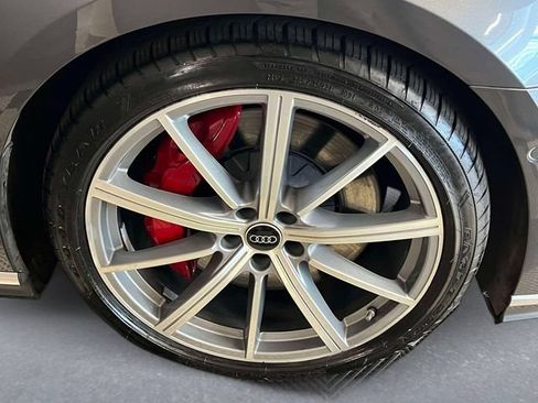 Used 2023 Audi S8 AWD/4WD image 8