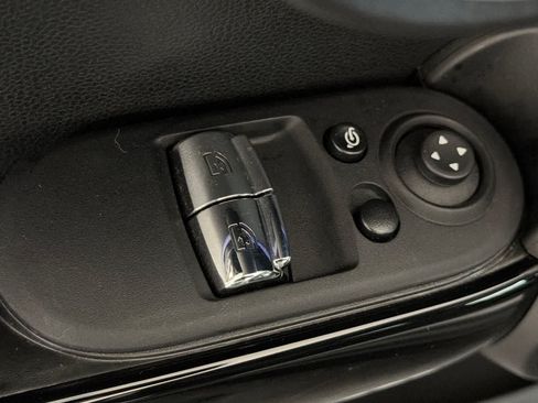 Used 2024 MINI Cooper SE FWD image 13