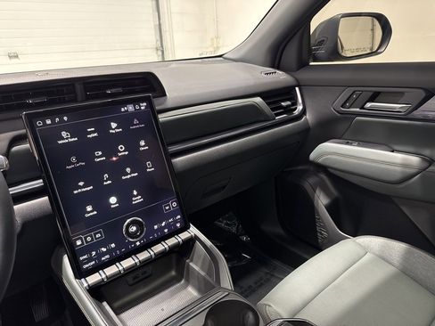 Used 2026 GMC Terrain AT4 w/ Convenience Package III image 17