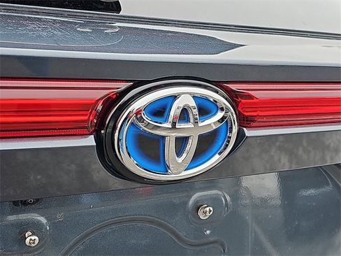 Used 2021 Toyota Venza Limited w/ Advanced Technology Package image 33