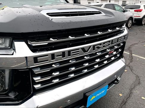 Used 2020 Chevrolet Silverado 3500 LTZ w/ LTZ Plus Package image 31