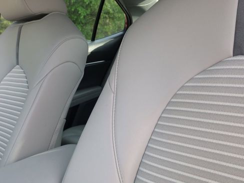 Used 2024 Toyota Camry SE w/ Convenience Package FWD image 21
