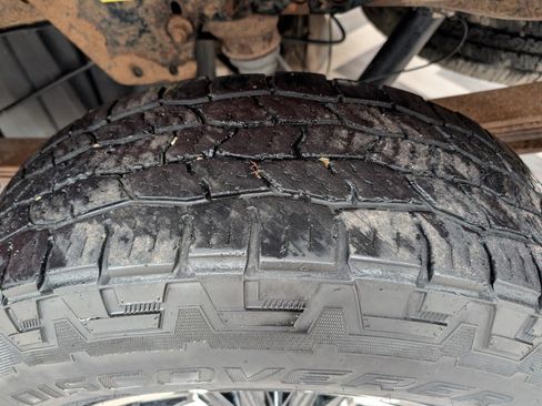 Used 2011 GMC Sierra 2500 SLE w/ SLE Preferred Package image 19