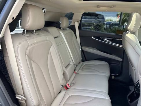 Certified 2023 Lincoln Nautilus Reserve image 11