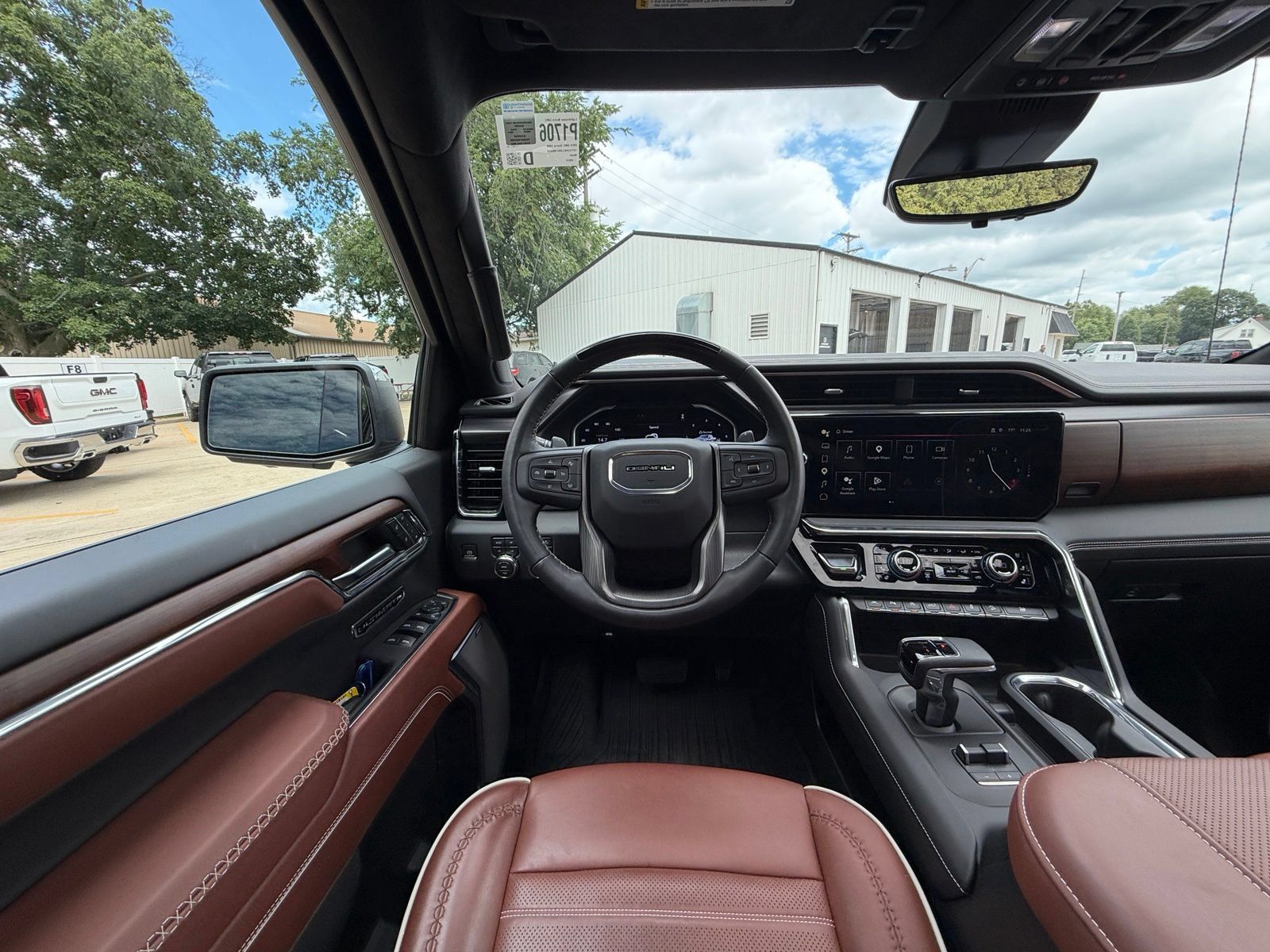 Used 2024 GMC Sierra 1500 Denali Ultimate AWD/4WD image 2