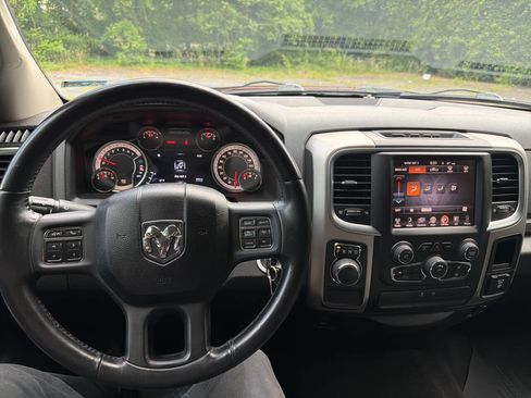 Used 2014 RAM 1500 Big Horn RWD image 28