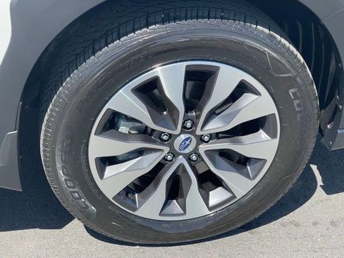 Certified 2025 Subaru Outback Limited AWD/4WD image 26