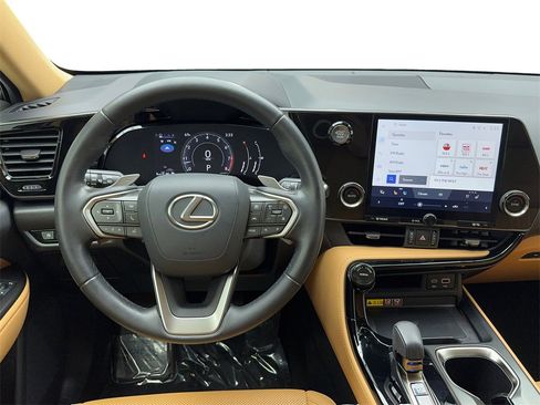 Used 2025 Lexus NX 250 FWD w/ Premium Package image 17