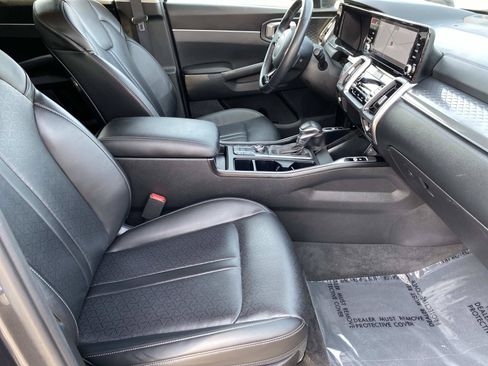 Used 2023 Kia Sorento S FWD image 23