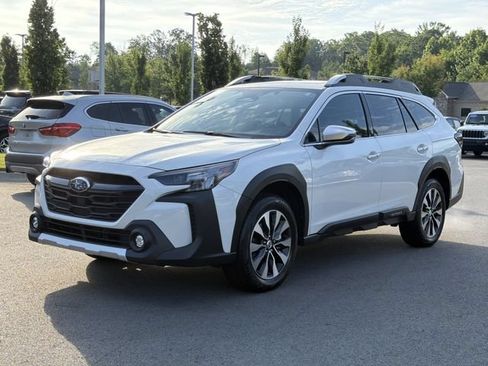 Certified 2025 Subaru Outback Touring XT AWD/4WD image 7