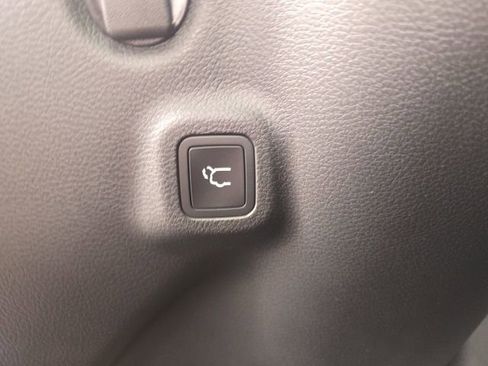 New 2026 Jeep Compass Limited image 27