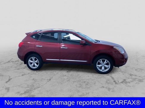 Used 2011 Nissan Rogue SV w/ Premium Pkg image 2