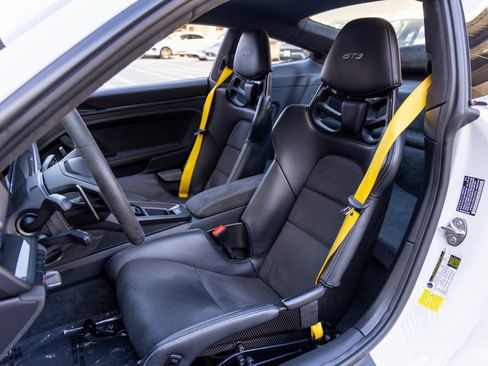 Certified 2022 Porsche 911 GT3 image 5